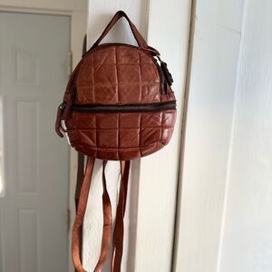 Elegant Quilted Leather Backpack in Warm Brown